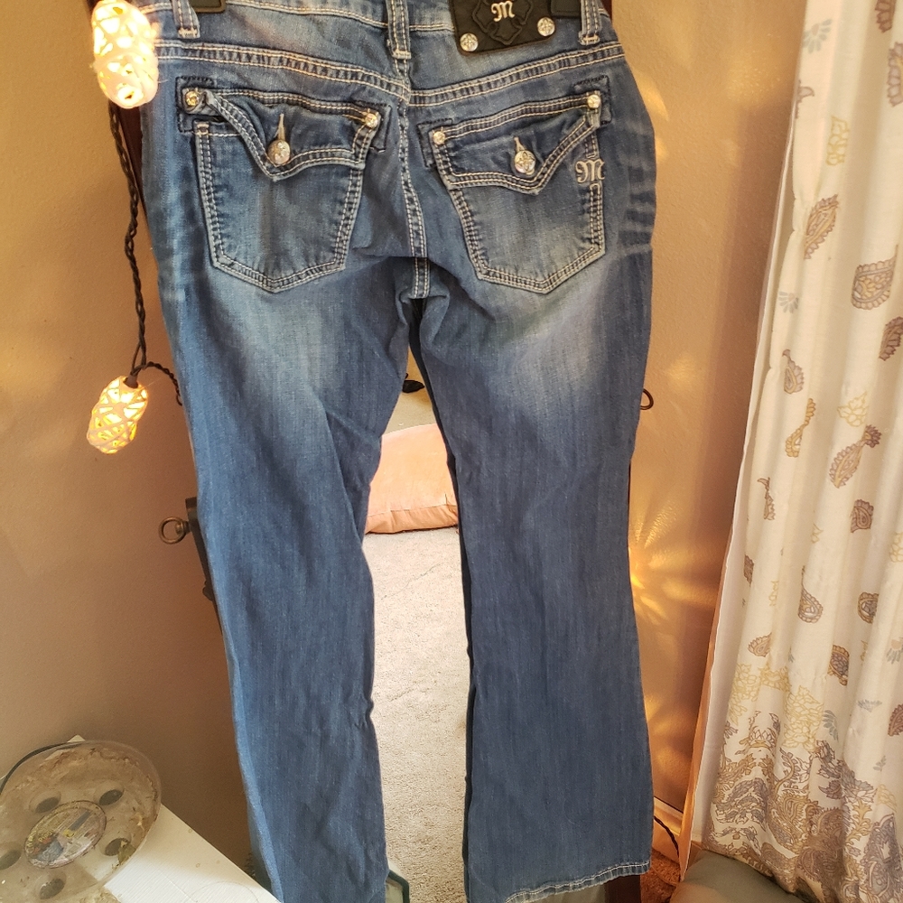 Miss Me Jean's - Picture 2 of 3
